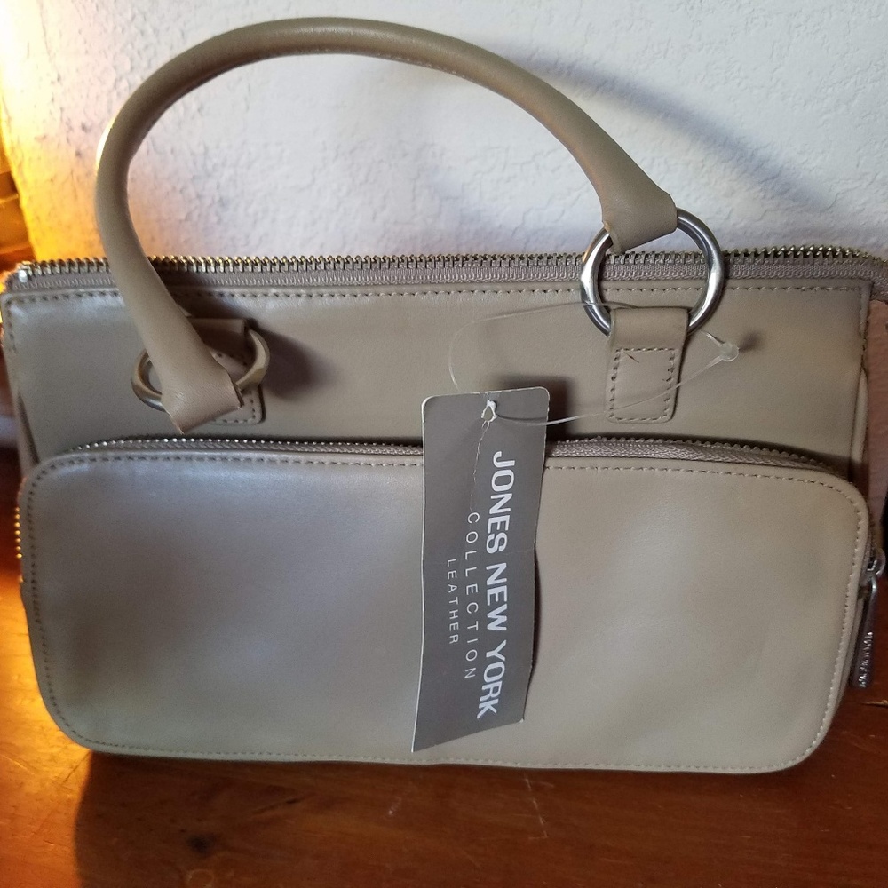 NWT Jones New York Genuine Leather Taupe Purse